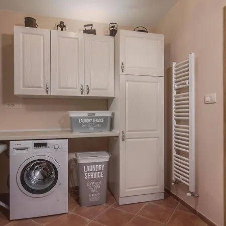 Σπίτι διακοπών In With Kitchen Kršan